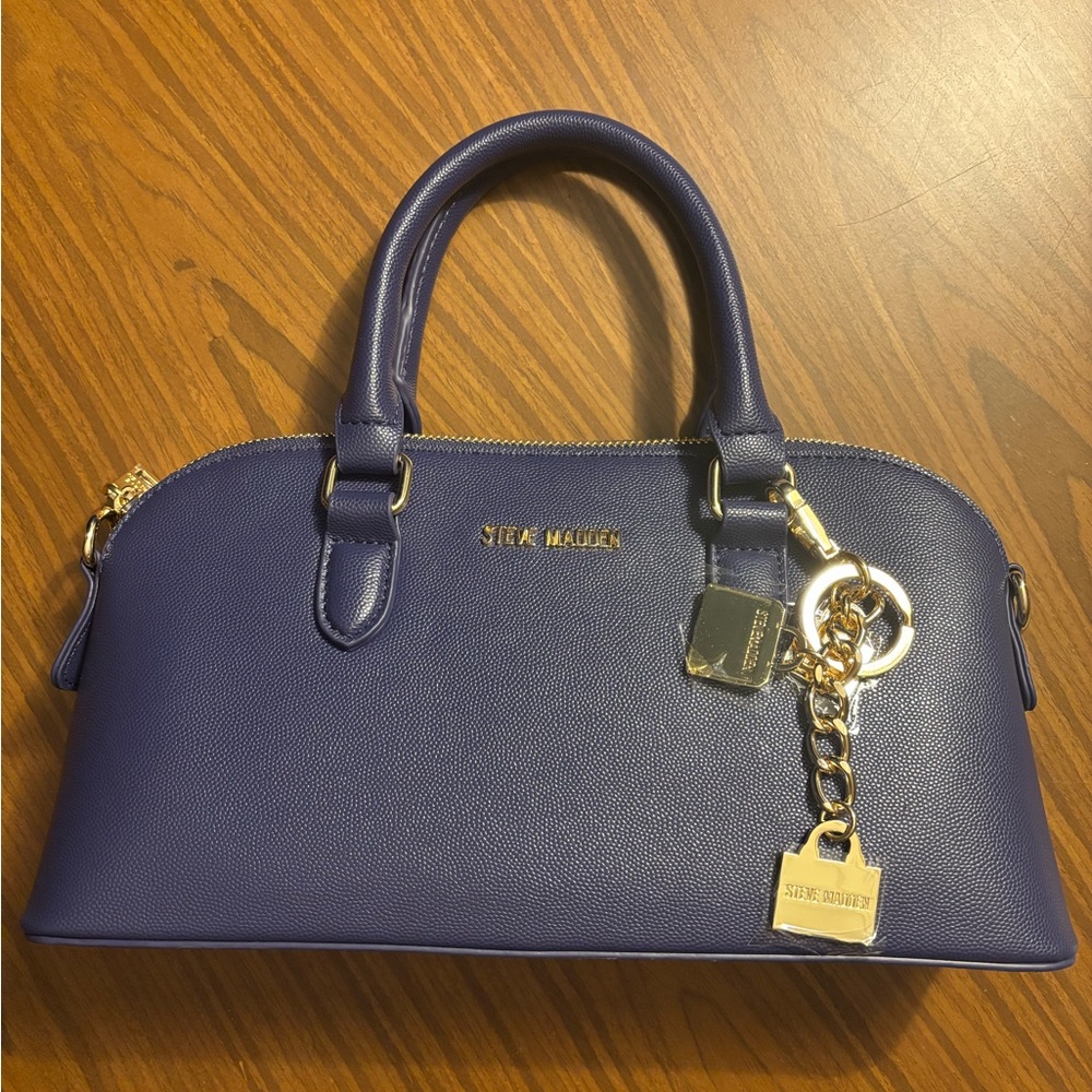 NWT - Steve Madden - Navy and Gold Handbag